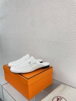 Hermes爱马仕 半拖 经典五金 小H系列 高定版 白色小牛皮 话不多说 品质先来 原版1:1开模 原版五金 原版大底 清晰压印Logo垫脚 意大利进口真皮大