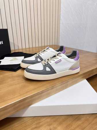 售 价: 商品商标：COACH* 蔻驰* 低帮休闲鞋 正码码数: 38-44 可订做45 商品材料：鞋面原版材料拼接牛皮，舒适透气内里，原版大底。编 号：846 - 点击图像关闭