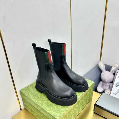 出厂价 2024最新版古琦GUCCI百搭绑带马丁靴，方便穿脱‘品牌织带拼色搭配 跟高：5cm 面料：牛皮 开边珠 内里 垫脚：羊皮里。 大底是发泡大底材质 颜色