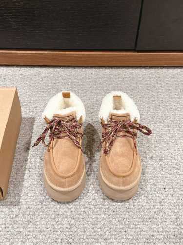 顶级品质 UGG经典系列全新升级厚底雪地靴 check 你的随性复古棕色系look，点亮街头拿捏 潮酷不费力~厚底铅笔靴 大橘底一秒蹬厚底TAZZ秋冬装备齐活，