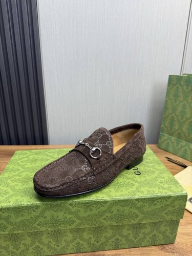 工厂p价 原单狠货，真皮大底 古奇.男士商务休闲皮鞋，顶级牛货.1:1出货奢华尊贵全部采用进口原版品牌面料，只为打造更为舒适的穿着体验，鞋面：原版进口磨砂牛皮，