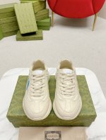 女p款 男款 Gucci顶级版本情侣款老爹鞋系列上新！ Gg情侣款老爹鞋，近几年一直火爆；新色更新不断；又更新了新颜色，我们家与专柜同步上新，这款经典款老爹鞋，
