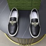 出厂价pp 品牌 古奇Gucci 标准码 38-44 45订做 等级 官网同款 材料 原版皮料拼接 舒适透气猪皮内里 轻便耐磨运动大底 款式类别 男士时尚休闲鞋
