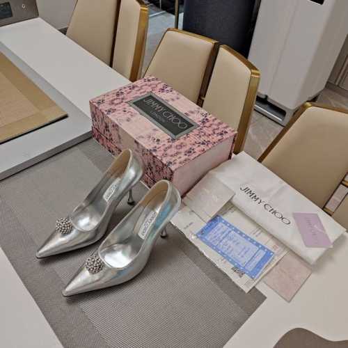 JlMMY CHOO周仰杰2025 专柜限量款3D蛇纹磁铁盒包装 顶级版本，低端勿比。摩登鞋履，今年吉米周最流行的水滴跟系列来袭，水滴形细高跟，尖头个性时尚自带