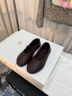 小众潮牌The Ro*25春夏新款平底单鞋跳舞鞋奶奶鞋！很少会看到一款跳舞鞋会做到这么精细、而且对脚的包容性特别强，把脚型修饰得妥妥的，又不失独特韵味，上脚方便