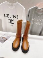 高版本出厂 Celine*赛琳2024SS秋冬新款凯旋门压印logo双排小方扣复古中筒马丁靴切尔西靴 很休闲的英式风格，鞋底弹性很好，头层高端小牛皮真的质感非常