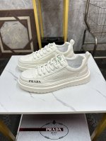 Pradr-普拉达 奢牌运动休闲鞋，进口原版牛皮+网布材质，网布内里 高档舒适，原版大底轻盈耐磨！纯手工制作，细节决定品质！38-44 45定做不退换 C2
