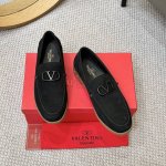 出厂价P 华伦～ 男士休闲鞋 2025Z柜同步发售 码数:38-45 2个颜色鞋面选用牛皮拼接牛皮内里，舒适透气，鞋底：原版舒适耐磨大底，实物拍摄实物更赞