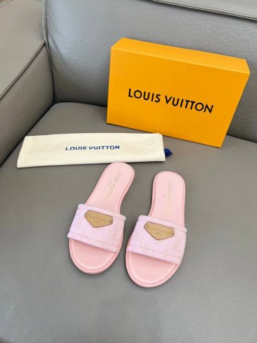louis Vuitton路易威登，1:1高级定制鞋面，面料:定制Lv专用面料，内里：羊皮，原版楦鞋，码数:35 42,带图下单，橡胶底 ，真皮底 ，欢迎传图砸