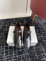 代购级 hidemi 25Ss 春夏新款 平底 穆勒鞋 单鞋 进口小牛皮高级舒适 配女神们的半身裙 方头的设计晚宴系列专属高跟鞋 贯穿整季Lookbook完全戳