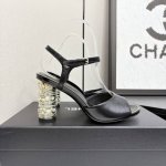 chane*｜小香25P春夏新品 系列双C高跟拖鞋 这一季的网纱蕾丝美得让人窒息！ 朦胧看不清，不管是衣服还是裙子 穿在女人身上，若隐若现的小性感 很梦幻很浪漫