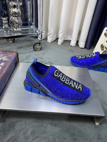 商品商标: Dolce&Gabbana 杜嘉&班纳 正码码数: 38-44 45定做 商品材料: 飞织布料鞋面 烫钻工艺 羊皮垫网布内里 鞋底 原厂特供原版橡胶