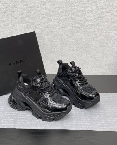 白鹿同款，莞产高货。 ASH SRPK 2024新款独立星球厚底休闲鞋，运动复古低帮老爹鞋爆款来袭！ 时髦look轻松定格，不费力展现率性氛围，牛皮 进口特殊材