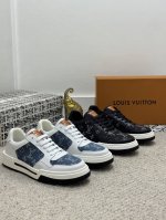 loui* Vuitto* 顶级原单 路易威登 潮流时尚不失低调男士休闲鞋 鞋面Lv专用帆布老花 舒适透气 网布内里 原版橡胶大底 2色可选~型男必备 Size