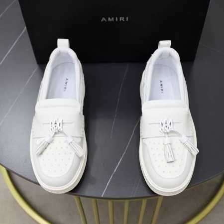 出厂价： Amiri 乐福鞋，采用小牛皮鞋身，马克缝线精工制造，同色同材质饰带饰有撞色调amiri标识，乐福鞋身搭配撞色橡胶厚底，搭配小牛皮内里及饰有银标log - 点击图像关闭