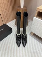 长靴 - 24Ss春夏新款chane*小香大蝴蝶结珍珠链尖头靴系列 嗲嗲的蝴蝶结装饰，俏皮又不失千金风～脚踝处采用珍珠链链接，满满的精致感 妥妥的行走白富美！甜