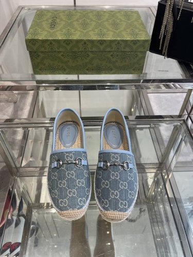 Gucci 25Ss新款 马衔扣女士新款渔夫鞋 这款鞋采用米色和深棕色Gg帆布制 成整双鞋子采购Zp开发打造 全部定制材料 独家开模大底 细节全部对版出货 连包