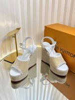 Lv 路易威登 25春夏新款 顶级版本原版一致 专柜主打最新款 Lv X Tm村上隆联名款麻绳坡跟凉鞋 硬货上新 代购级别 高级感十足 国内外博主刷爆的一款 复