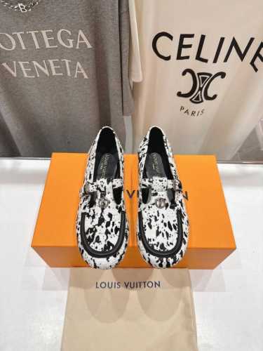 高版本出厂 Louis Vuitton Ss25 New Arrival Lv驴牌春夏系列玛丽珍平底鞋单鞋新品 简约精致 高级感满满 尽显优雅气质 上脚超好看