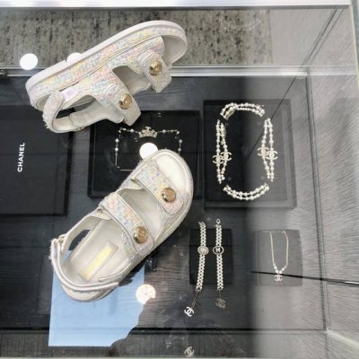 出厂价 真皮底30 顶级 品质2025魔术贴凉鞋 小香风布料 小羊皮内里 垫脚 橡胶大底 SIZE：35-41 40 41定做不退换 原版包装配套