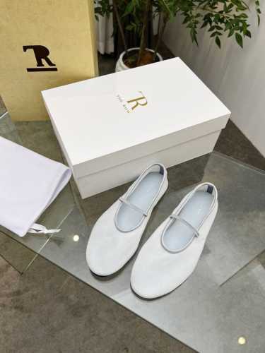 高品质出品 The Row2025新款小众法式网纱女鞋，超级透气的一双平底鞋，这双简直就是年度梦中情鞋 年度必入高级感从里到外散发了 一定要入 面料：网纱 垫脚