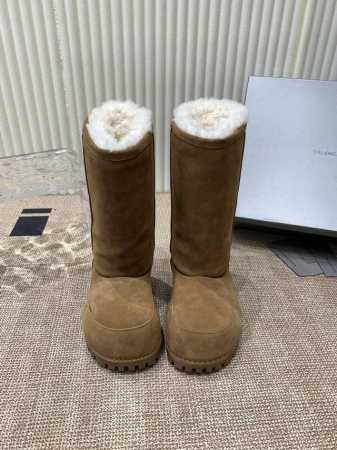 男+20 Balenciaga巴黎世家滑雪系列skiwear 最新款阿拉斯加雪地靴正品rmb9750购入开发 完美设计师推出探索时尚界对于原创与挪用的概念、以全 - 点击图像关闭