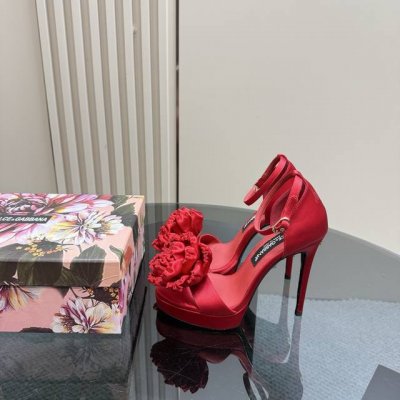 dolce & Gabbana 25Ss 水台凉鞋 鞋面:真丝 内里：羊皮 垫脚:羊皮 水台：2Cm 跟高:12Cm 码数：35-4 .41定做