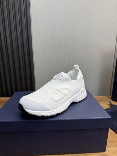 工厂P价 Dior 迪奥 B30最新爆款出货，原版1:1制造 面料：原版定制飞织 内里：进口透气网里 鞋底：原版开模防滑大底 Size：38-45 45定做不退