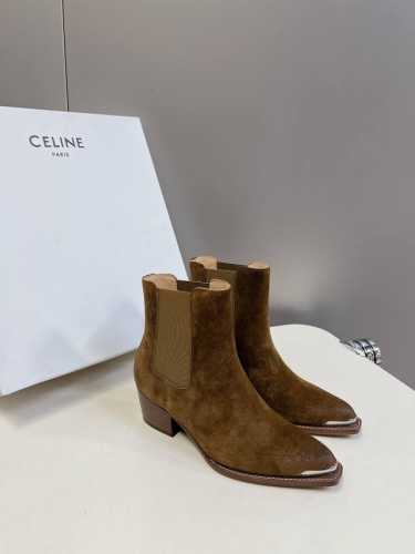 CELINE专柜最新时装靴、走秀款时尚博主同款 早秋力推单品！复古欧美风格 炸街必备单品 凯旋门logo点缀 非常高端有气质 四季可穿的短靴、鞋面：采用原版定制