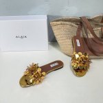 高品质出厂 ！小众潮牌重工山茶花限量版新品！Alaia2024春夏新款圆片花朵缀饰平底平底露趾拖鞋！凉鞋极简主义炒鸡柔软舒适时髦精绝对不能错过的必入款，没有任何