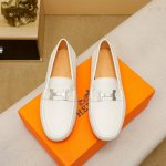 高品质 Hermès 爱马仕 原单.豆豆鞋，比利时籍设计师Martin Margiela出任爱马仕鞋履设计师，魅力十足，奢华风格绅士鞋。搭上最新爱马仕精致五金