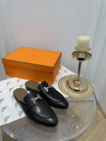 爱马仕 HerméS 乐福H 五金扣件拖鞋 高品 原版工艺 黑色经典 款式经典 简约 此款主要对比的就是工艺 品质 爱马仕 HerméS 夏天开始不一样的夏天生
