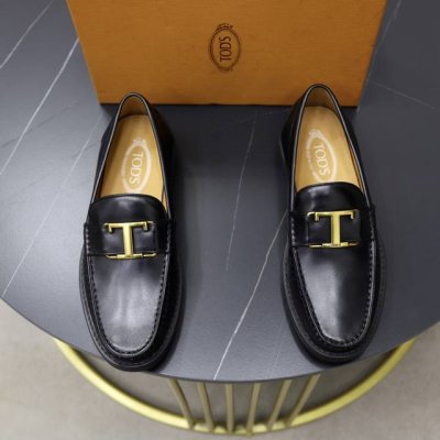 出厂价pp 品牌 托德斯Tod S 标准码 男码38-44 45可以定做 等级 官网同款 材料 原版牛皮 牛皮内里 原版耐磨柔软大底 款式类别 年轻时尚 欧美潮