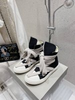 情侣款布面 Rick Owens欧文斯 24ss 新款情侣款机车靴绑带短靴 原版购入开发 做货 掌握时尚的默契，采用全粒面小牛皮，散发出品质与独特设计的高级光芒