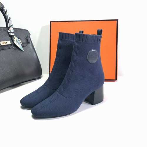 冲量价: 真皮底 Hermes 最新款袜子靴 可以说这是本季H家最年轻的一款单品了！好鞋细节最重要，做到极致完美！ 爱马仕的品质是我们一直的追求！我们将不断的去