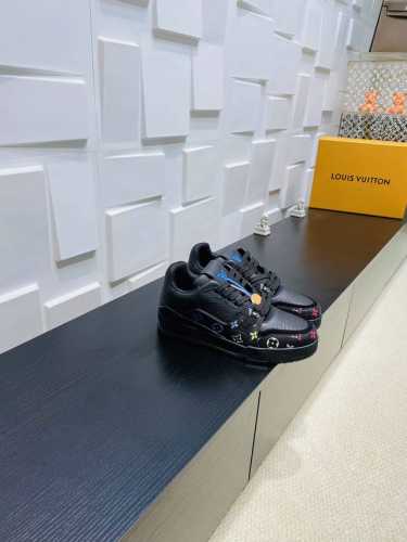 顶级版本： P520 Lv Tarine路易威登X Tyler 联名款 驴牌 L家 压花 情侣款 休闲 运动鞋 滑板鞋 原版购入开发 路易威登 X Tyler