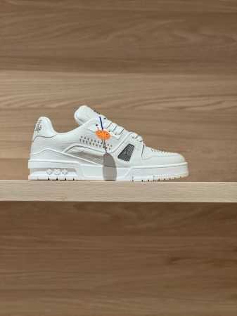 专注好品质 顶级出品 柳钉黑实拍 代购级Trainer 24Fw秋冬新色 原版精准Cp！鞋型无限接近，精细工艺出品 一如既往地好货出炉！原版材料定制！面料原版荔 - 点击图像关闭