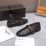 alaia 阿莱亚25Ss 走秀款平底网面鞋芭蕾舞鞋 风靡全球超火的平底鞋 皮面冲孔款 章小蕙同款 甜酷芭蕾风 人气超高的一款芭蕾舞鞋 浪漫又迷人 舒适百搭配上