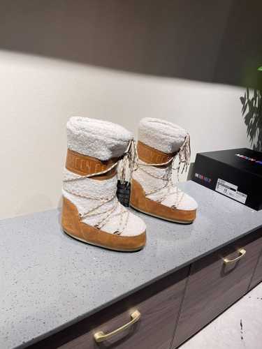 独家顶级版本 Moon Boot2024vs秋冬最新款雪地靴系列 丑萌毛毛雪地靴 忘了UGG吧，时髦人都在穿Moon Boot雪地靴 如果你难以接受UG