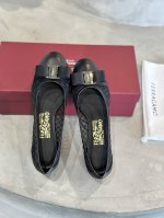 工厂p价 Ferraga*O 菲拉*慕春夏新款Vara蝴蝶结蕾丝网纱粗跟单鞋！ 一款可以当凉鞋穿的小高跟，两侧网纱蕾丝元素，若隐若现的朦胧感俏皮不失性感，适合各