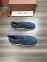 Loro Pia** Lp* -高端品质 原单 -鞋面：进口磨砂小牛皮、鞋口品牌弹力布匹、后跟品牌logo织带 -内里：水染牛皮 -大底：超轻tpr 橡胶；双色