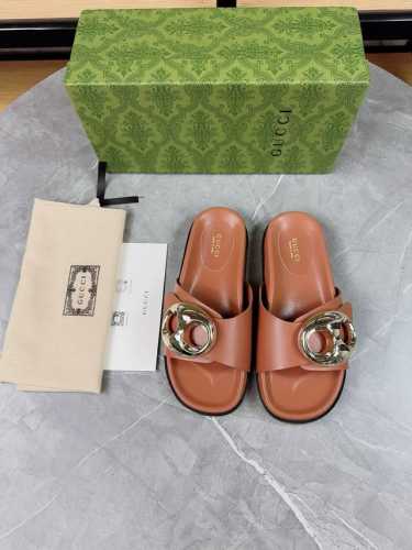 Gucci2025新款，金属扣原版1：1打造。超美品质，专柜经典款。鞋面:原版小牛皮内里:水染牛皮垫脚:水染牛皮大底:超轻原版底厚底增高:3.5cn包装:原版包