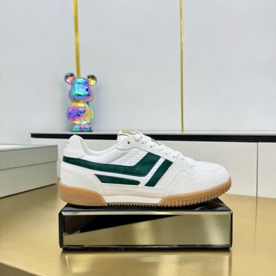 汤姆 Tom Ford 美国时尚轻奢2025爆款款 Size：39-45 Tom Ford来自欧美品牌，贸易原单，国内罕见，不易撞款 春夏穿到秋冬，跨越温差限制