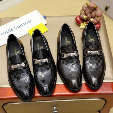 Louis Vuitton 路易威登 新款官网爆款！原版一比一复刻，那种沉稳内涵儒雅的品味无法言喻的开启时尚鞋履的旅程从容应对各种场合！大牌的气势不言而明！上脚 - 点击图像关闭