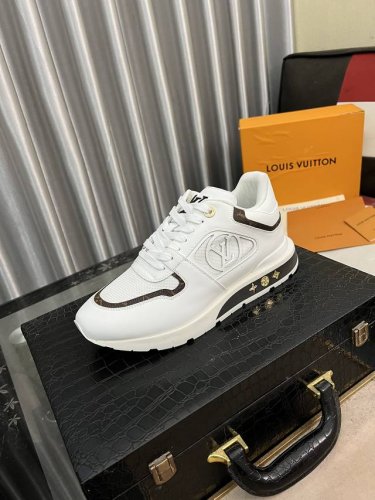 出厂价： Louis Vuitton 原单新款lv路易威登 * 顶级版本 Lv经典潮鞋！选用进口原版牛皮 水染牛皮内里.原版耐磨橡胶大底！高品质精品！码数:38