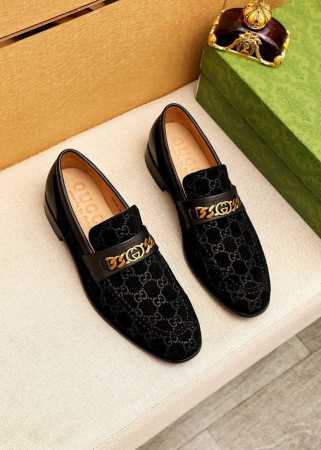 商品商标 Gucci 古驰 休闲皮鞋 正码码数: 38-44 45.46.47订制 商品材料 精选 进口头层磨砂小牛皮压花鞋面+经典五金扣 进口牛皮内里 强烈立 - 点击图像关闭