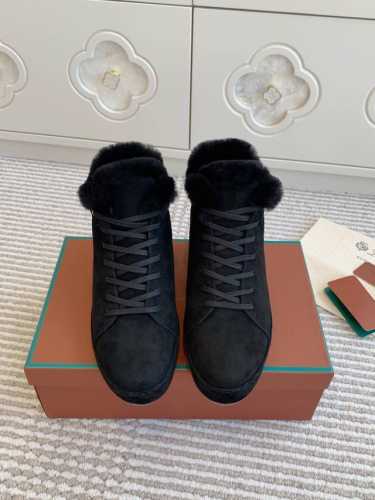 批低帮340 高帮 男款20 Loro Piana Lp新款羊毛运动鞋低帮 高帮休闲板鞋 舒适百搭自带慵懒的高级感明星、时尚博主的私服街拍神器 材质：对版甄选羊