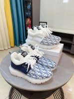 出厂价 Dior迪奥 爆卖款官网全球首发男鞋高端品牌 官网最新款系列：鞋面采用进口牛皮搭配专供面料打造网布透气内里。让行走更加便捷舒适！与官方的质量相比美的1：