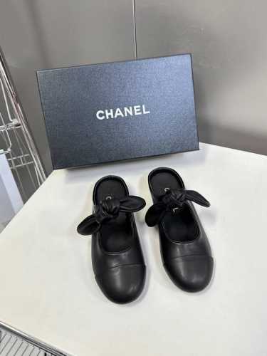 半拖 单鞋 CHANEL香奈儿蝴蝶结松紧一字带平单鞋 蝴蝶结玛丽珍单鞋第一眼看上就被种草了根据天气变化自由穿搭！套上袜套春夏秒变可爱单鞋！秒变魔法公主鞋面采用混