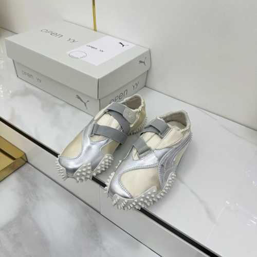 出厂 高版本 彪马 puma 的最新联名 25Vs春夏爆款系列 拼色休闲芭蕾舞鞋 这双puma Mostro power & Grace 简直是春日穿搭的 氛围